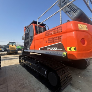Excavadora Doosan DX300LC 9C 32T Tier 3 con Motor Isuzu, Engranaje y Bomba para Soporte de Minería Africana y Mantenimiento de Carreteras de Transporte - Product Image 1