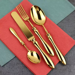 Ensemble <span class=keywords><strong>de</strong></span> <span class=keywords><strong>Couverts</strong></span> <span class=keywords><strong>de</strong></span> Luxe Dorés en Acier Inoxydable – Vaisselle Écologique et Durable pour Fêtes, Cadeaux d'Affaires, Origine Guangdong, Compatible Lave-Vaisselle - Product Image 2