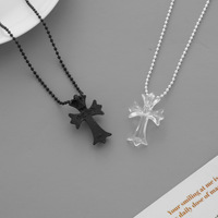 Collar Clásico con Cruz de la Serie Chrome, Chapado en Latón, Minimalista y Elegante, Cadena para Clavícula con Cruz Blanca y Negra, Moda Diaria