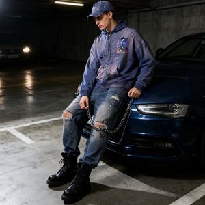 Sweat à capuche surdimensionné pour homme personnalisé avec effet délavé vintage, éléments déchirés et design imprimé créatif - Product Image 1