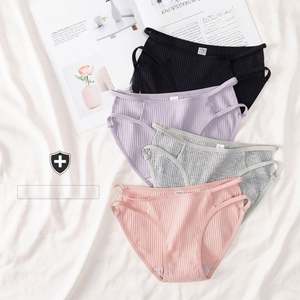 Ropa interior de lencería exótica de fantasía para adultos con entrepierna abierta - Product Image 3