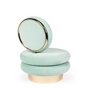 Fauteuil ottoman tendance avec base dorée et revêtement moelleux, idéal pour salon, salon de beauté, mobilier de maison, tabouret. - Product Image 3