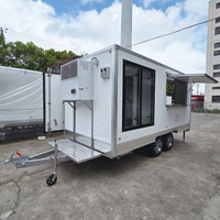 Kaffee-Eiswagen Fast-Food-Auto Hühnchen-Pizza Catering-Anhänger Voll Ausgestatteter Mobiler Bar-Anhänger Zweizonen-Food-Trailer