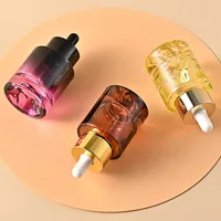 Flacon compte-gouttes en verre de luxe personnalisé à épaule plate avec pompe pulvérisatrice, capacité 30 ml, pour parfum et cosmétiques essentiels