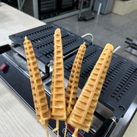 Machine à gaufres sur bâtonnets rotative antiadhésive pour usage commercial, modèle sapins de Noël, avec certification CE