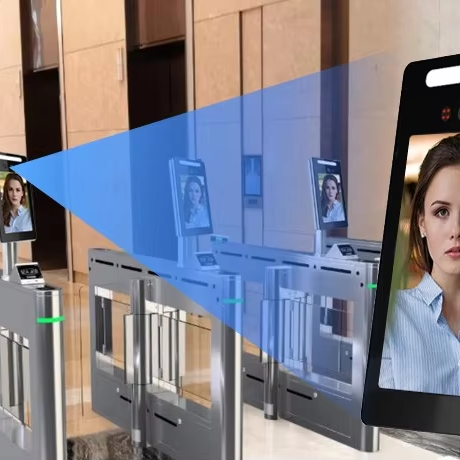 Customizable Night Vision OEM Face Recognition Access Control Biometric Machine System 5 Inch LCD Display for Concerts/Theme
