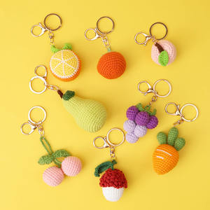 Llavero de Fruta Tejido a Crochet Hecho a Mano, Llavero de Cereza Tejido a Crochet, Frutas Hechas a Mano, Colgante de Fruta Tejido a Crochet - Product Image 3