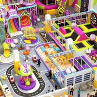 Aire de jeux intérieure pour enfants, directement de l'usine, avec jeux gonflables, piscine à balles colorée sur mesure et grand toboggan
