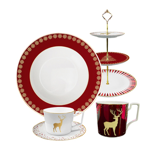 Ensemble de vaisselle en porcelaine fine Golden Rim <span class=keywords><strong>assiette</strong></span> à soupe de style vintage Design de luxe pour les mariages à la maison paquet de chargeurs de noël - Product Image 2