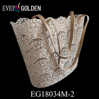 Sac de plage élégant et imperméable à grande capacité avec broderie en dentelle, idéal pour la salle de bain ou comme pot de fleurs, personnalisation OEM EG18034M-1 42X18X31CM