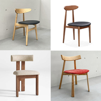 Chaise de Salle à Manger ou Restaurant Sans Accoudoirs en Bois Rembourrée avec Assise en Cuir PU