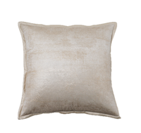 Coussin décoratif Emily Gold Brushed, or clair, 100 % polyester velours, décoration moderne et luxueuse pour canapé et lit.