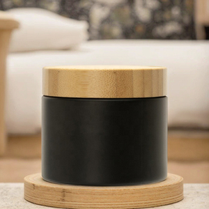Vente en gros paquet de bougies Nature contenants de beurre corporel cosmétiques pot vide en verre <span class=keywords><strong>noir</strong></span> mat de 200g avec couvercle en <span class=keywords><strong>bambou</strong></span> - Product Image 1