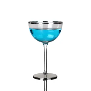 Bonne Qualité Personnalisé Or Jante Gobelet Géant Martini Tasse En Verre Verres à Cocktail