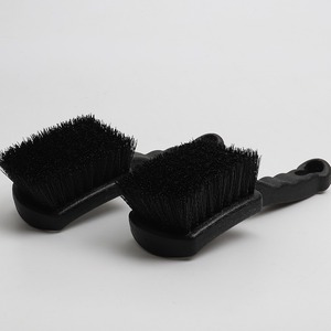 Brosse pour roues de voiture en matériau PP, outil de nettoyage pour moyeux de roues et tapis de sol - Product Image 2