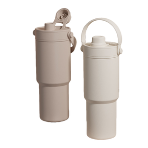 Mug à café isotherme élégant à double paroi avec paille, en acier inoxydable 316 et intérieur en céramique, pour le transport en véhicule - Product Image 3