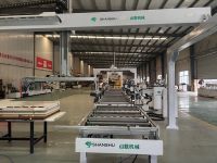 Machine CNC pour portes en bois, centre de traitement intelligent CNC pour portes en bois, ligne de production de perçage de trous de serrure et de charnières