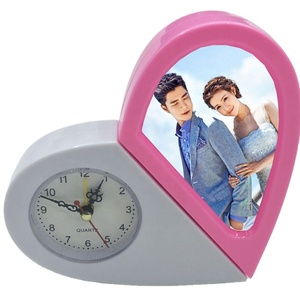 Marco de <span class=keywords><strong>fotos</strong></span> de reloj de plástico de sublimación girado con espejo de maquillaje para <span class=keywords><strong>Navidad</strong></span> graduación cumpleaños Regalos de boda - Product Image 3