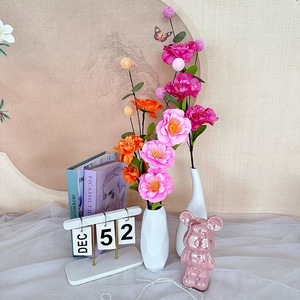 Fleur artificielle ornée de feuille d'or de promesse pour des événements baroques et des réceptions de palais - Product Image 3