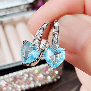 Orecchini pendenti in cristallo a forma di cuore per donna, accessori di moda romantici ed eleganti da indossare ogni giorno - Product Image 6