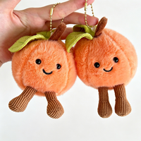 Breloque en peluche réaliste en forme de pêche, cadeau idéal, porte-clés, breloque de sac douce, fruits mignons en forme 3D, accessoires pour clés de voiture