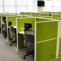 Poste de travail modulaire moderne de haute qualité en mélamine de niveau E0 2026, bureau de direction OEM, table de bureau commerciale personnalisée