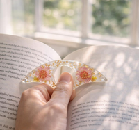 Marque-page en résine avec fleur pressée, support de page, fleur du mois de naissance, cadeau pour les amoureux des livres