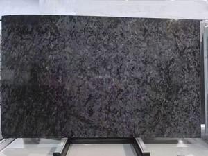 Quartzite noir Matrix du Brésil, carreaux de quartzite noir découpés sur mesure pour la décoration de projets hôteliers - Product Image 1