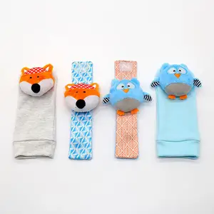 Renard hibou bébé anneau cloche nouveau-né détecteur de pieds bébé enfants en peluche chaussettes hochet jouet en gros