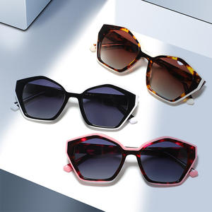 Lunettes de soleil Conchen pour femme en acétate, monture polygonale noire, protection UV400 polarisée, style conduite 8624 - Product Image 3