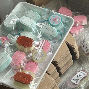 Nouvelle série de jouets anti-stress Kawaii en forme de chat au fromage, texture gelée collante, en TPR souple, cadeau pour enfants et adultes, ambiance joyeuse - Product Image 1
