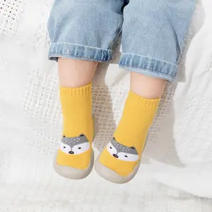Hot Sale Wholesale Winter Rubber Soles Cartoon Pattern thick terry Plush warm Kids Socks Shoes anti-slip for prewalker Baby