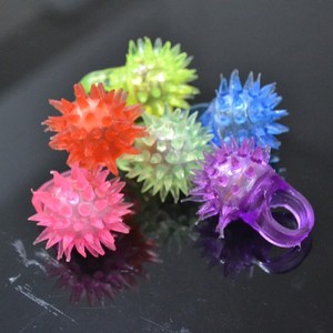 Bumpy Đảng nhấp nháy ngón tay <span class=keywords><strong>LED</strong></span> <span class=keywords><strong>RING</strong></span> với RGB Jelly ánh sáng mềm PVC chất liệu 30 giờ nhấp nháy ánh sáng cho Đảng đêm - Product Image 3