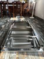Table de préparation commerciale pliante en acier inoxydable personnalisée, revêtement en poudre de qualité alimentaire, capacité de charge de 300 kg/m, durable pour la cuisine