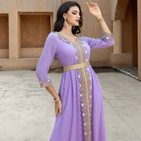 Nouvelle Arrivée Robe Longue Homme Violet en Polyester avec Rubans Dorés Élégante Col en V Manches Trois-Quarts Été Automne