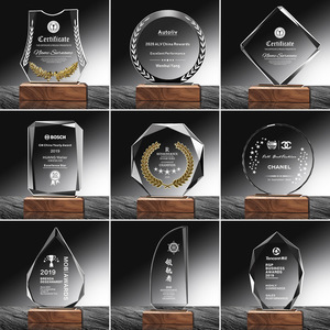 مخصص الراقية الطباعة الملونة والنقش الحدث تذكارية خشبية الكريستال الكأس - Product Image 2