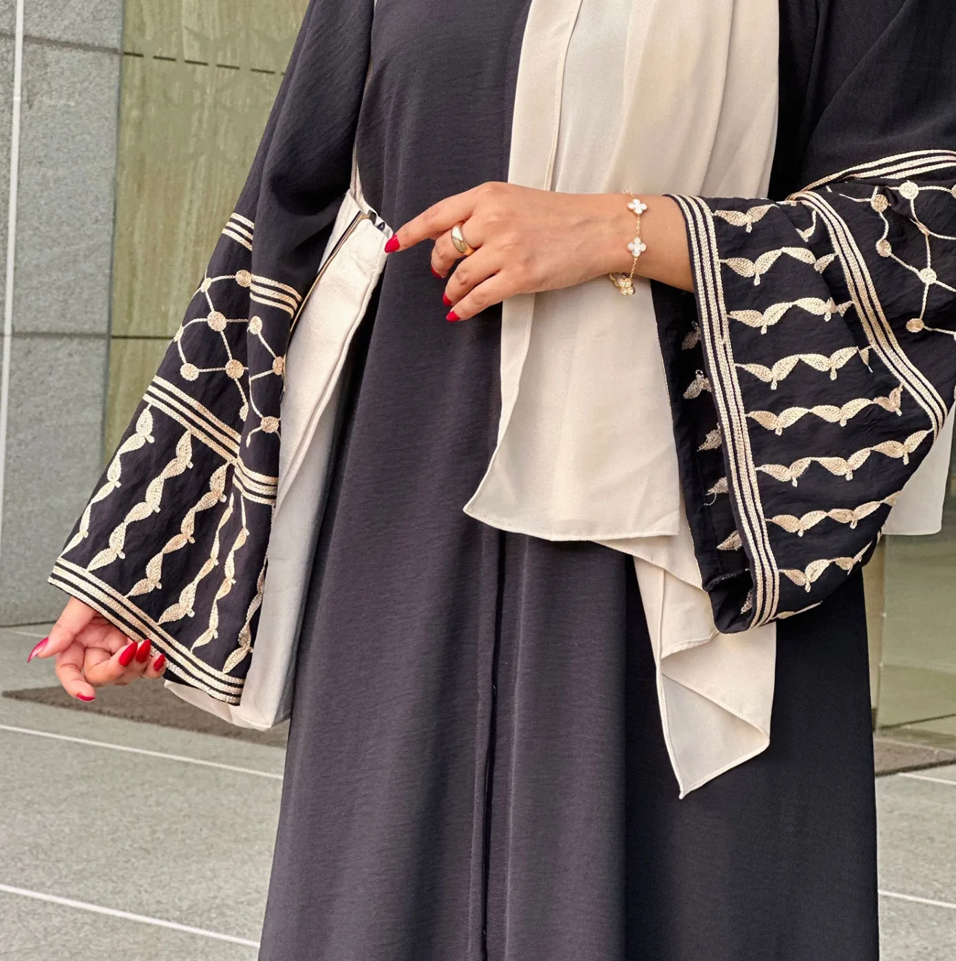 Muslim Women Clothing Turkey Dubai Arabian Clothes Front Open Solid Color Embroidery Kaftan Cardigan Abaya