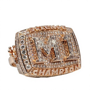 Anillo de cóctel unisex de plata 925 con baño de rodio, perla de agua dulce y moissanita, estilo hip hop, engaste pavé de corona, 12GM, de lujo - Product Image 1