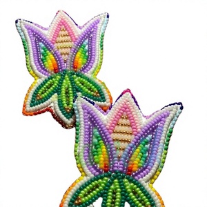 Pendientes de botón con diseño de labios y cuentas de alta calidad para mujer, joyería llamativa redonda multicolor, accesorio de moda para fiesta y boda - Product Image 3
