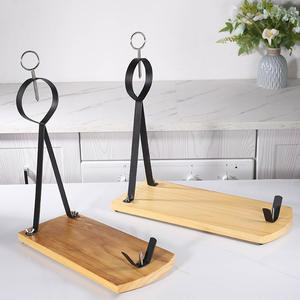 Support à <span class=keywords><strong>jambon</strong></span> suspendu pour la maison Modèles espagnols de casier à <span class=keywords><strong>jambon</strong></span> simple en pin de haute qualité support de jambe d'agneau support à trancher vente directe d'usine - Product Image 4