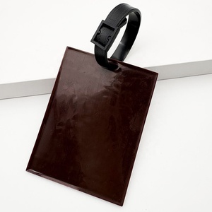 Étiquette à <span class=keywords><strong>bagages</strong></span> <span class=keywords><strong>en</strong></span> PVC imperméable avec rabat de confidentialité - Étiquette d'identification de bagage personnalisée <span class=keywords><strong>pour</strong></span> les voyageurs d'affaires et l'enregistrement à l'aéroport - Product Image 3