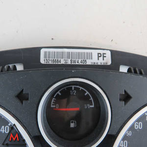 Quadro strumenti 13216684 per Opel Zafira B 2005-2011 usato (80427) - Product Image 4