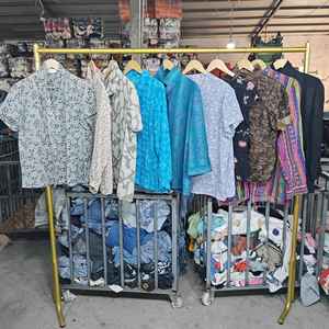 Blusas de Seda de Segunda Mano de Moda Antigua para Mujer, Venta Caliente de Fábrica, Premium, Baratas, al por Mayor, Lote de 100 kg, Ropa Usada Mixta para Exportación - Product Image 2