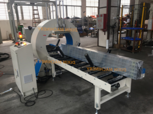 Machine d'emballage horizontale automatique pour panneaux, machine d'emballage orbital pour tubes, tubes plats, cadre plat, machine d'emballage orbital pour film - Product Image 4