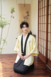 Nouvel ensemble kimono <span class=keywords><strong>japonais</strong></span> pour <span class=keywords><strong>homme</strong></span> 2026, haut et pantalon, costume de performance mignon et tendance, vente en gros - Product Image 6
