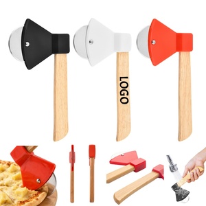 Coltello <span class=keywords><strong>per</strong></span> <span class=keywords><strong>Pizza</strong></span> a Forma di Ascia con Logo Personalizzato, Manico in Legno e Lama Rotante Affilata, Accessorio da Cucina <span class=keywords><strong>per</strong></span> Tagliare <span class=keywords><strong>Pizza</strong></span>, Pane e Torte - Product Image 1