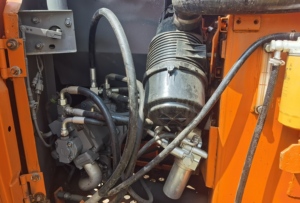 Venta CALIENTE Excavadora Hitachi usada ZAXIS 70 Equipo de construcción original de Japón para movimiento de tierras - Product Image 5