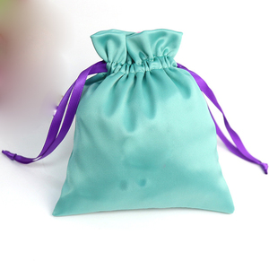 LE PETIT RUISSEAU WB6202 9*12cm Sacs cadeaux en satin à cordon de serrage avec logo personnalisable et motif géométrique, recyclables, biodégradables, anti-poussière - Product Image 3