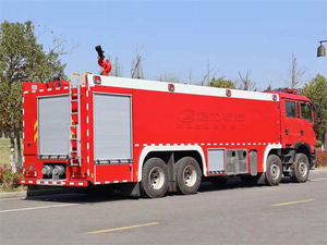 Camion de lutte contre l'incendie robuste SINOTRUK HOWO 8X4 12 roues, 22000 litres d'eau et de mousse, pour sites miniers et industrie lourde - Product Image 4