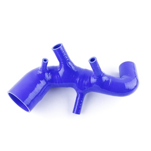 Manguera de inducción de admisión de silicona de alta calidad directa de fábrica para Audi TT 225hp / S3 / Seat <span class=keywords><strong>Leon</strong></span> <span class=keywords><strong>Cupra</strong></span> 4 capas - Product Image 1